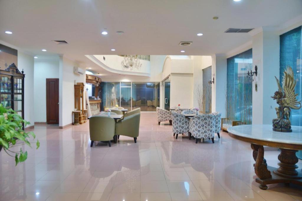 Sleepzzz Hotel Senayan Jakarta Luaran gambar