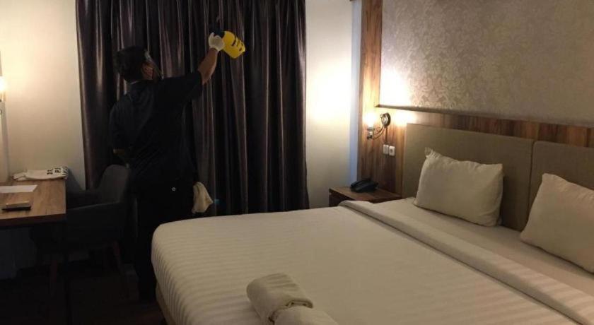 Sleepzzz Hotel Senayan Jakarta Luaran gambar